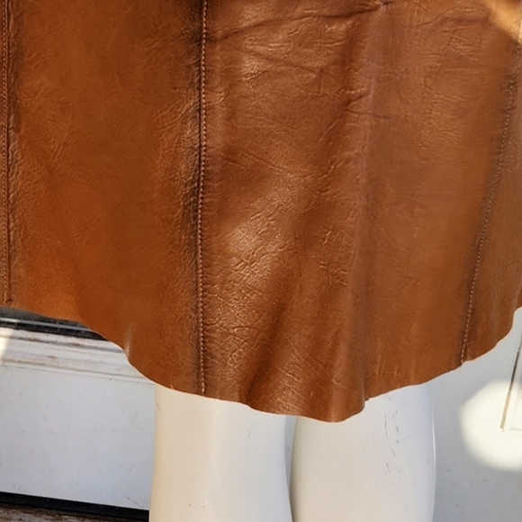 VINTAGE DISTRESSED JEANNE BERNARD PARIS ORIGINAL LEATHER SKIRT - Picture 6 of 10